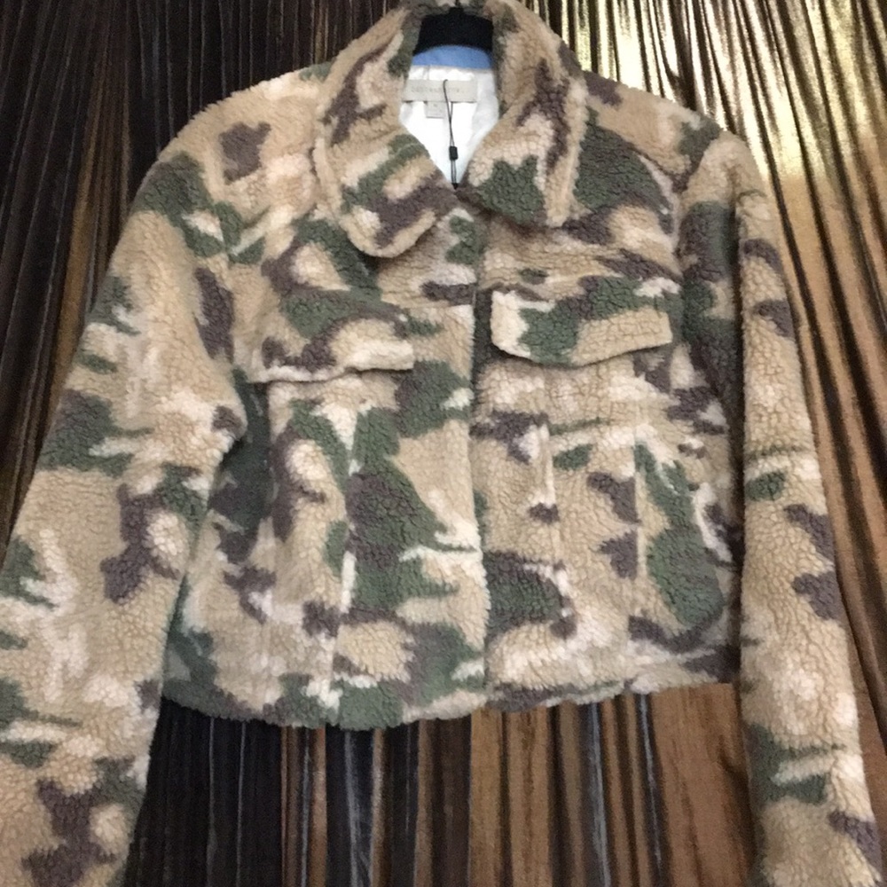 NWT Dance and Marvel Camo print crop jacket